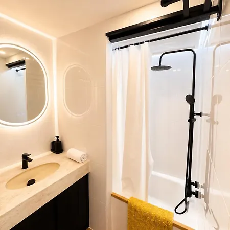 Modern And Cosy In The Heart Of Puerto Banus Lägenhet