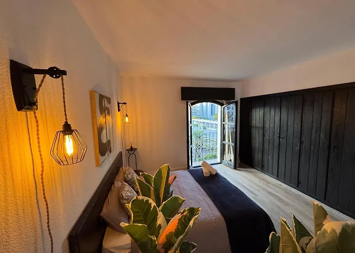 Modern And Cosy In The Heart Of Puerto Banus Apartamento